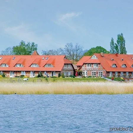 Flair Seehotel Zielow فندق